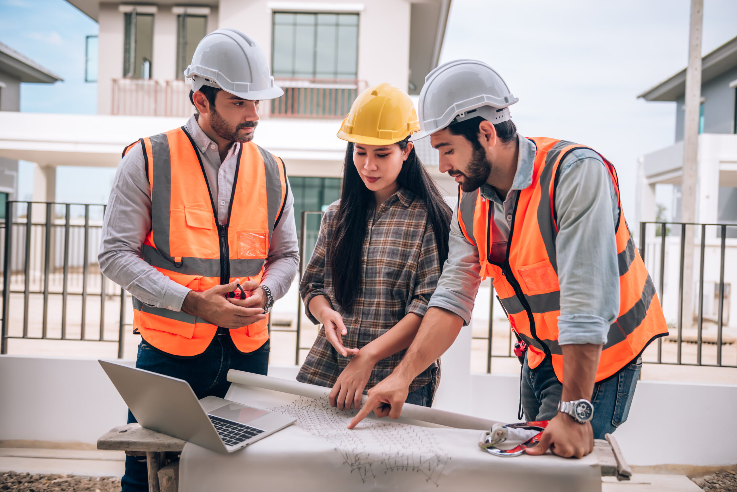 Crafting Strong Structures with Expert Hands